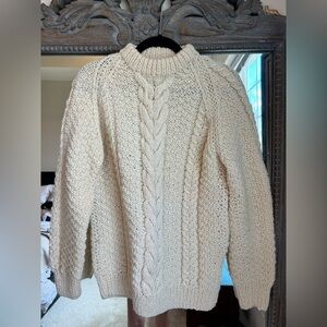 EUC Cream Cable Knit WOOL Sweater